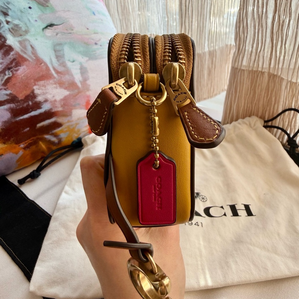 Coach limited edition Coachies Winkie Kira Crossbody Bag - Picture 5 of 11